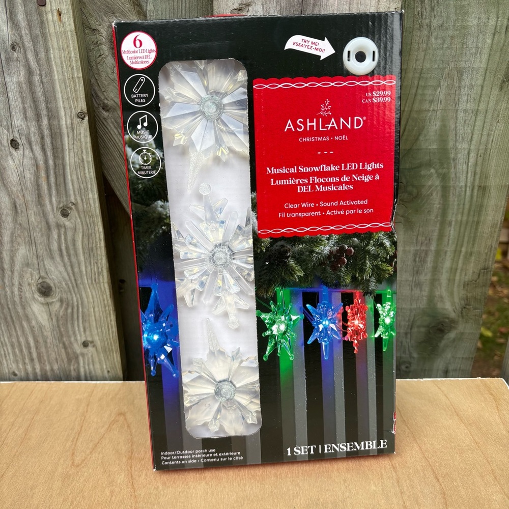 Ashland 1 Set 6 Multicolor Musical Snowflake LED Christmas Lights Indoor/Outdoor